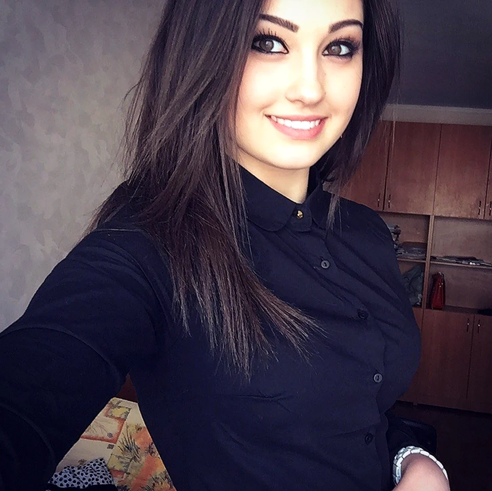 Шахноза Алиева. Красивая девушка