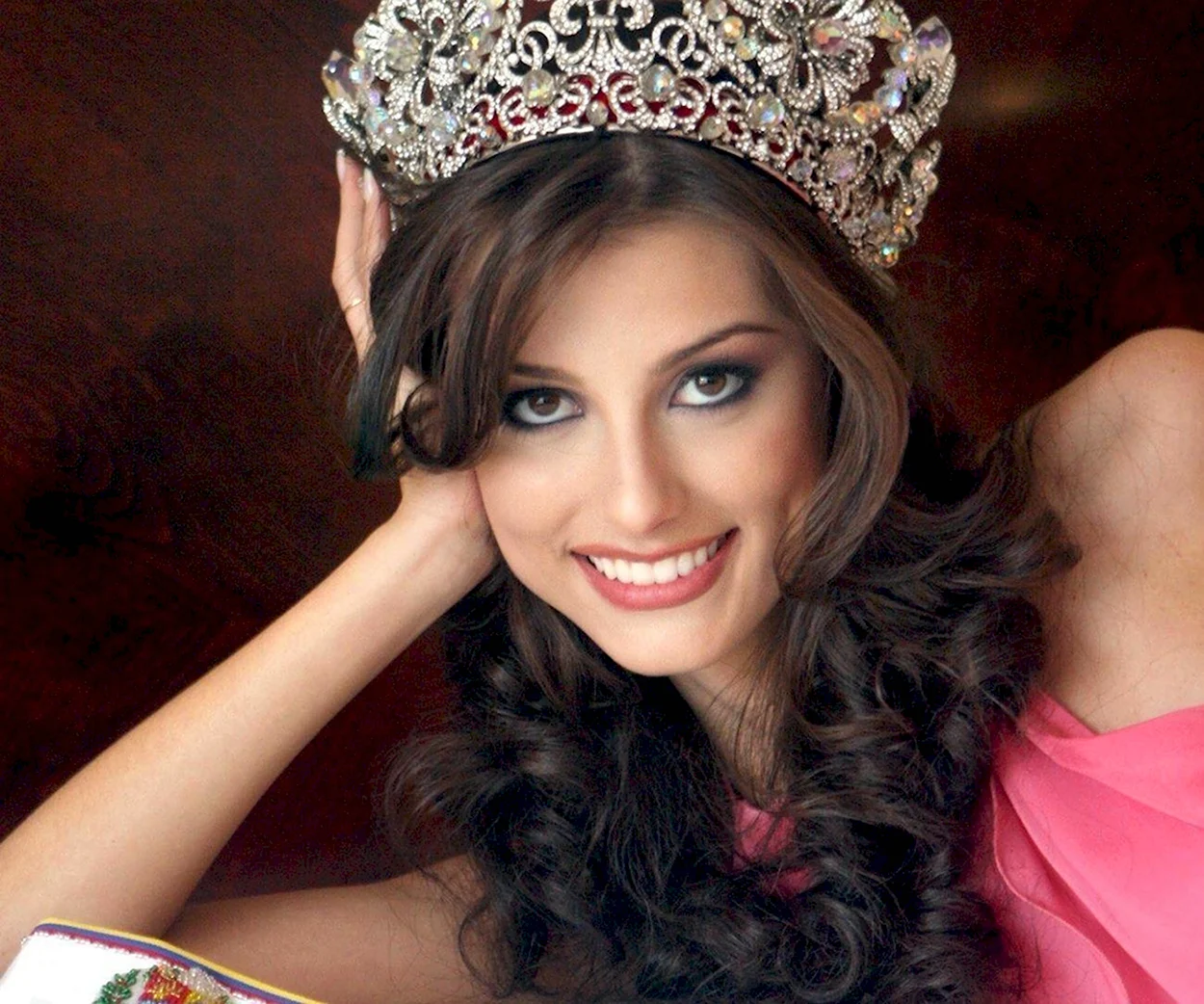 Стефания Фернандес Венесуэла. Мисс Вселенная-2009. Знаменитость