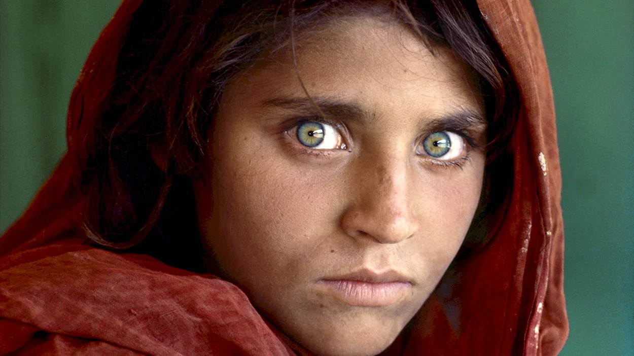 Стив МАККАРРИ Афганская девочка National Geographic. Красивая девушка