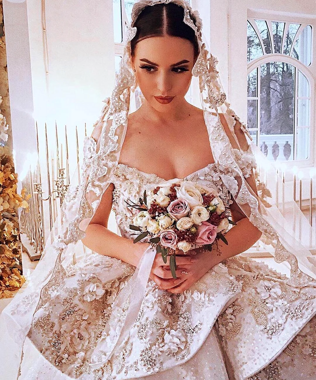 Свадьба Саши Артемовой и Евгения Кузина. Красивая девушка