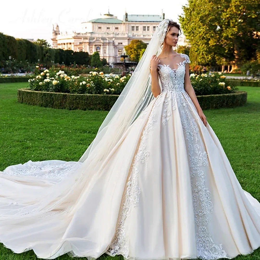 Свадебное платье Crystal Design Soprano. Красивая картинка
