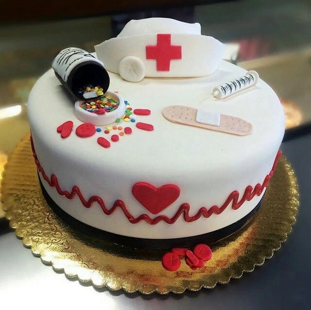 Торт для медиков. Открытка с днем рождения