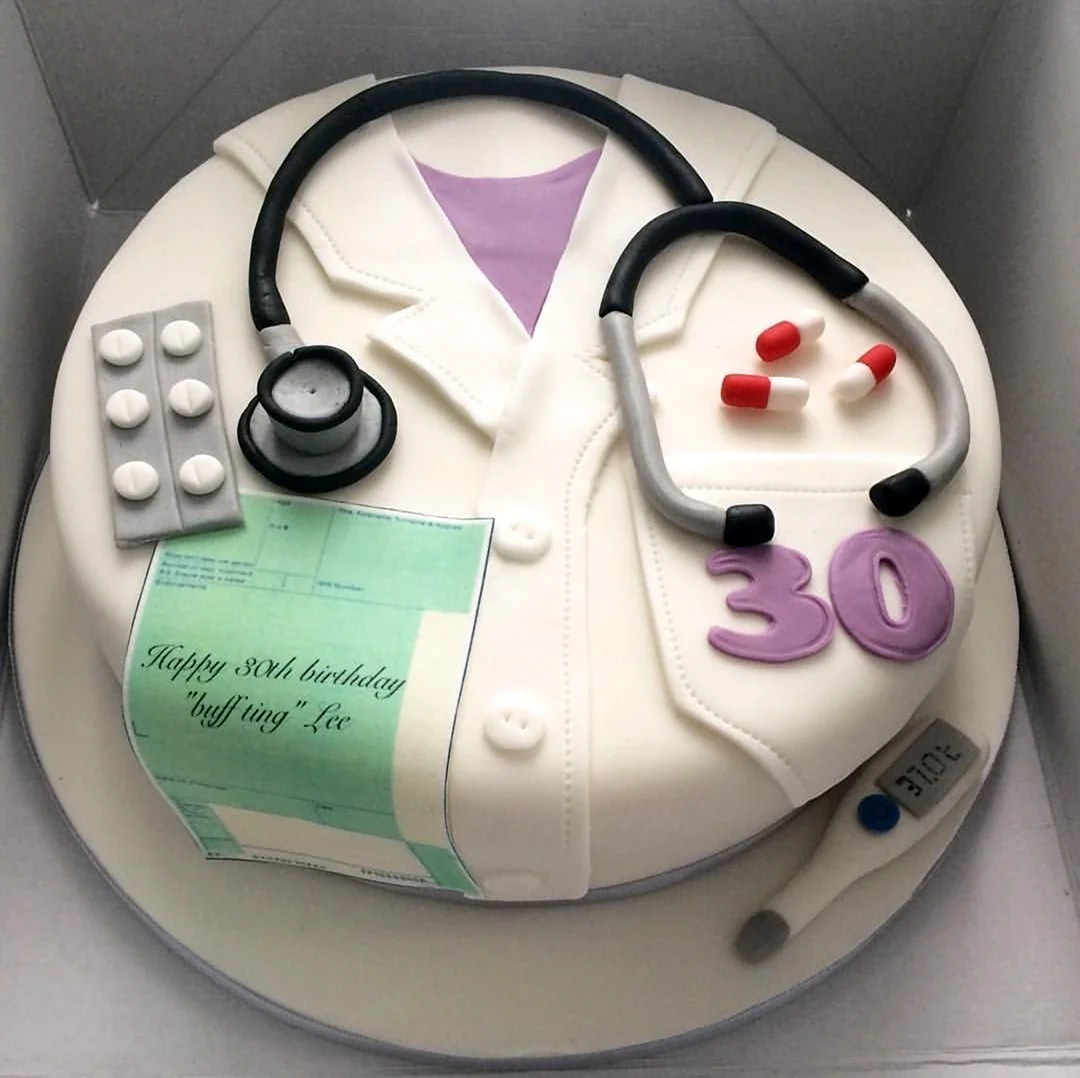 Торт для медиков. Открытка с днем рождения
