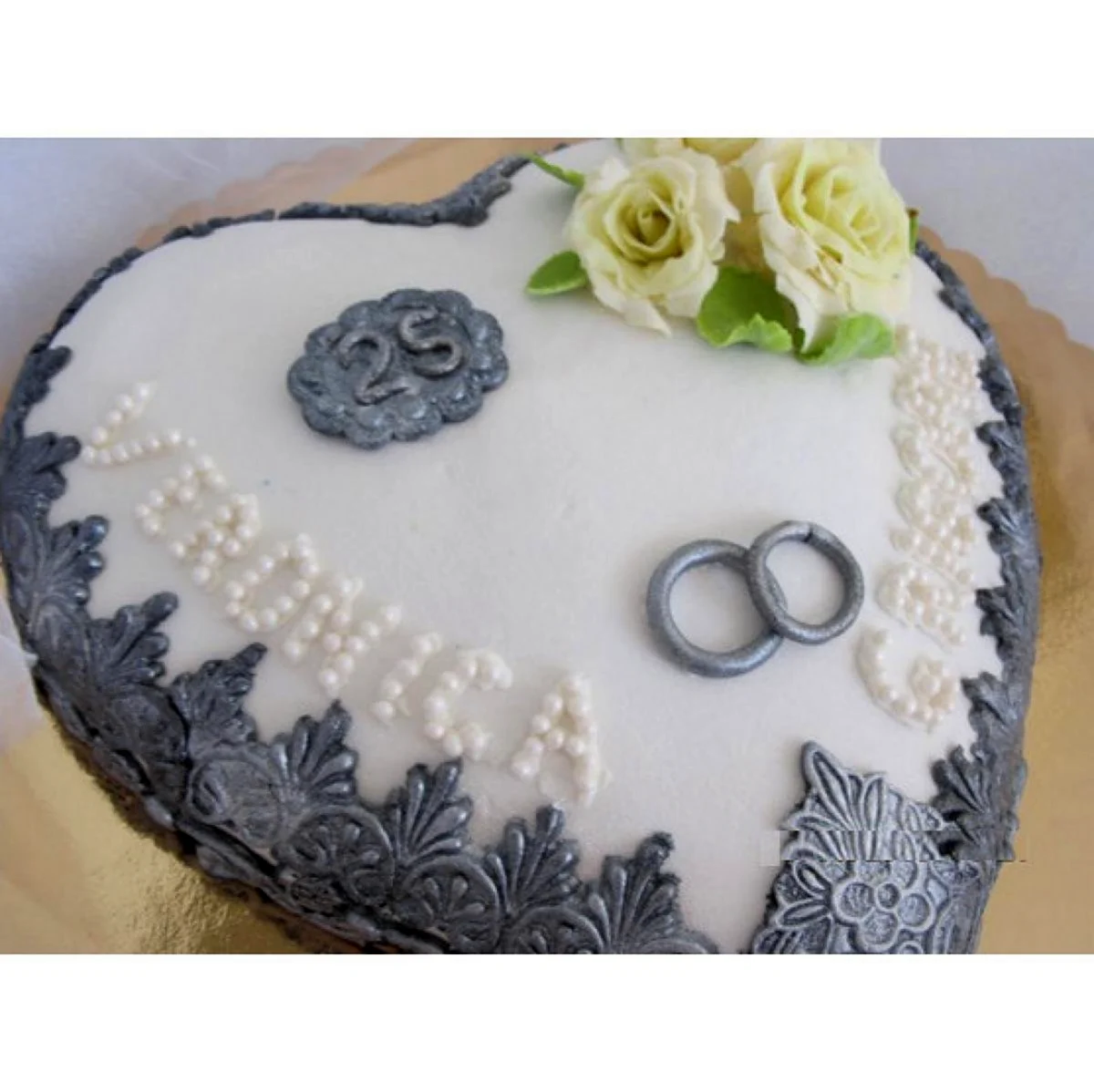 Торт на серебряную свадьбу кремовый. Поздравление с годовщиной свадьбы