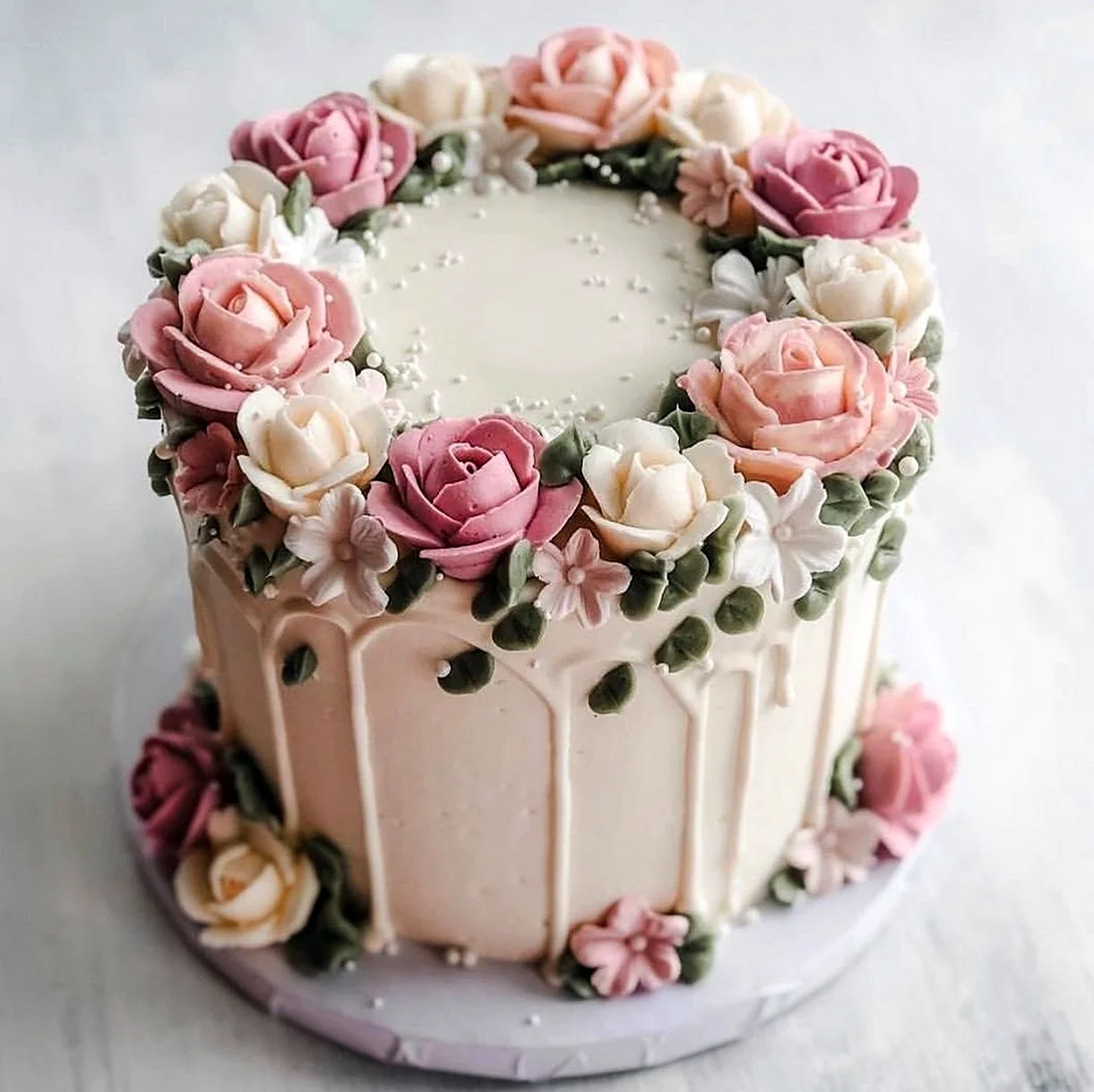 Торт с цветами. Красивая картинка