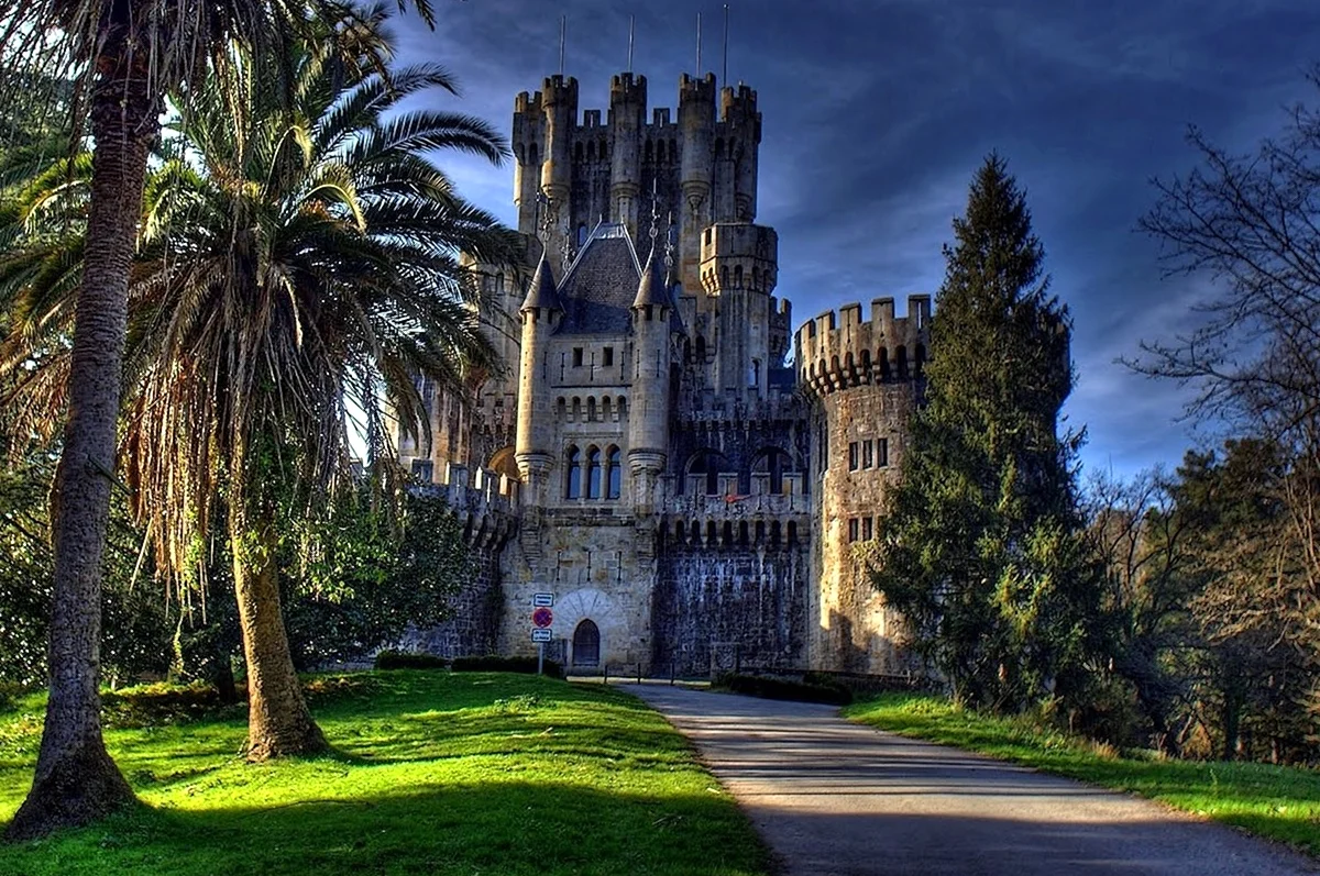 Замок Бутрон Испания. Картинка