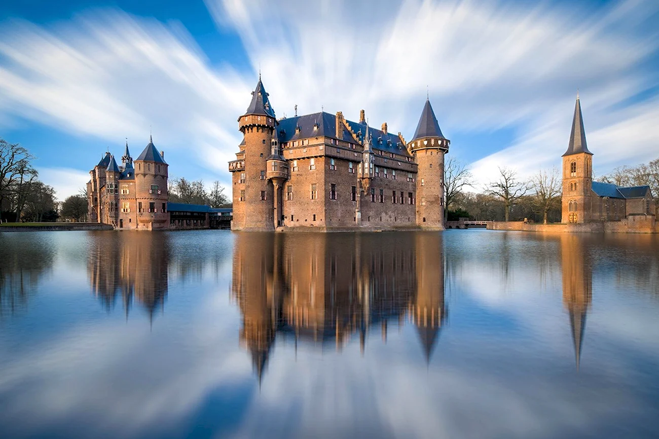 Замок в Голландии де Хаар. Картинка