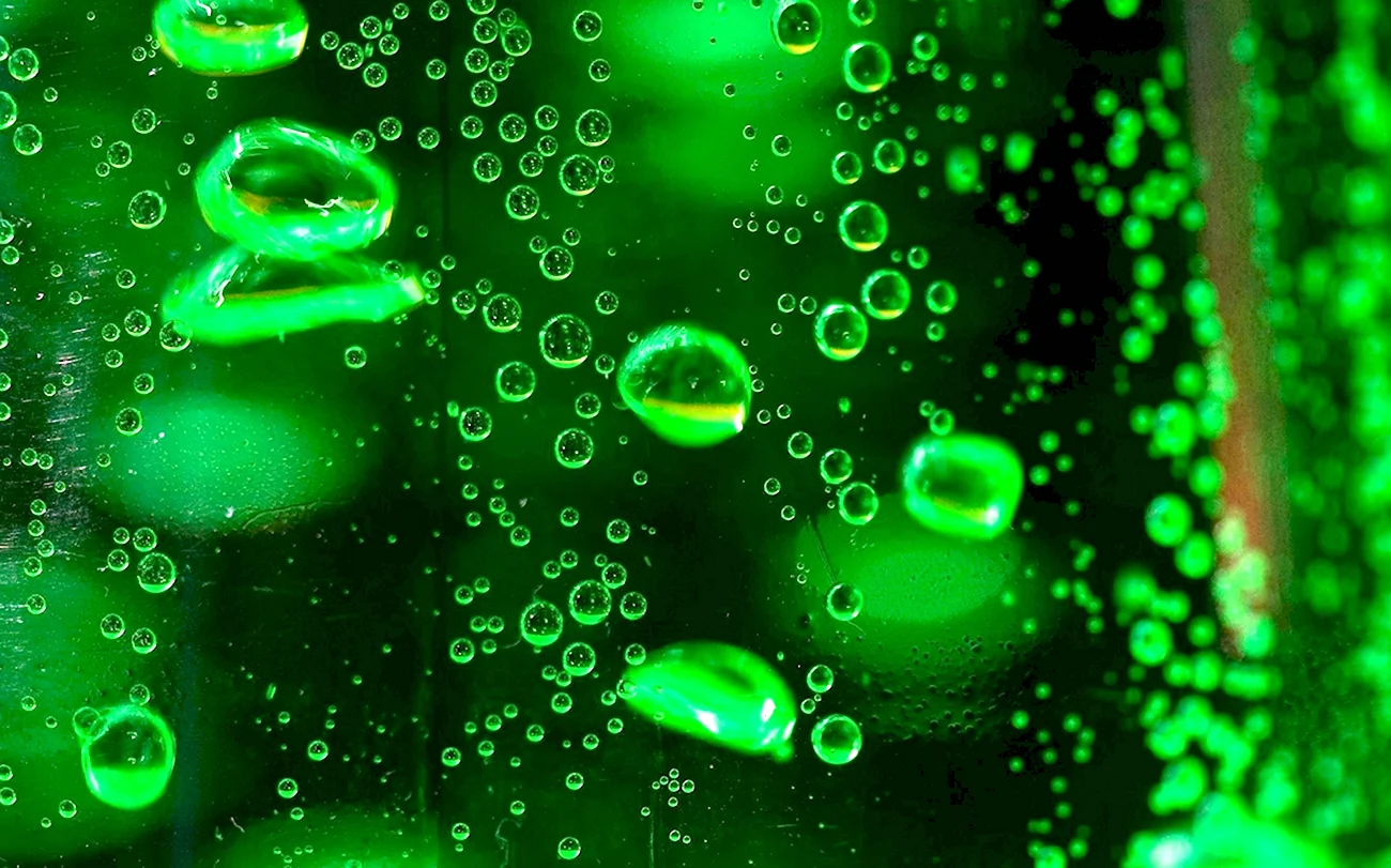 Зеленые пузырьки. Красивая картинка