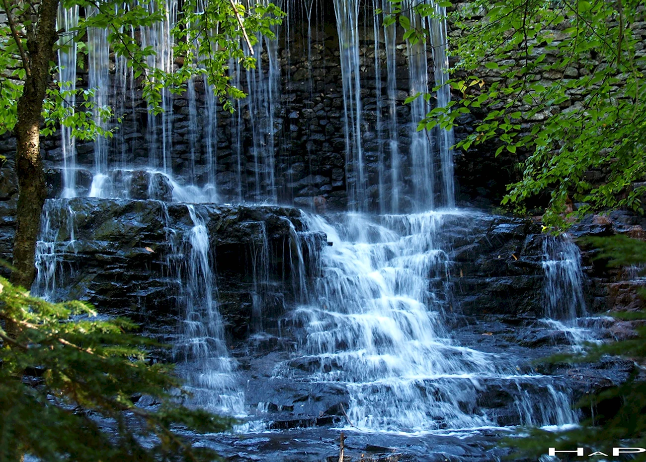 Живая природа водопады. Красивая картинка