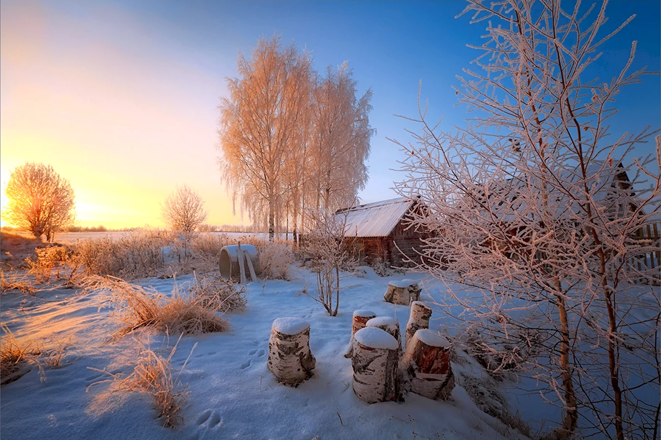 Зимняя деревня русские Чукалы. Красивая картинка